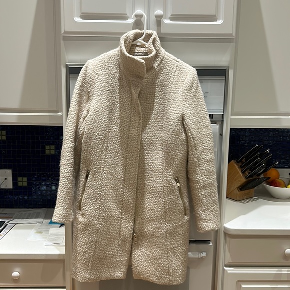 H&M knee length coat with silver zippers. - Picture 1 of 6